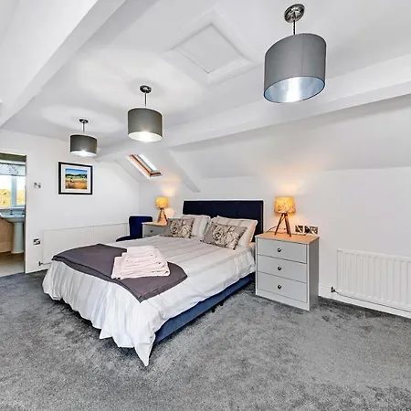 Feriehus Finest Retreats - Moorfield House *